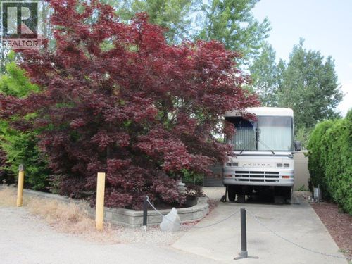 633-415 Commonwealth Rd, Kelowna, BC, V4V1P4 | Card Image