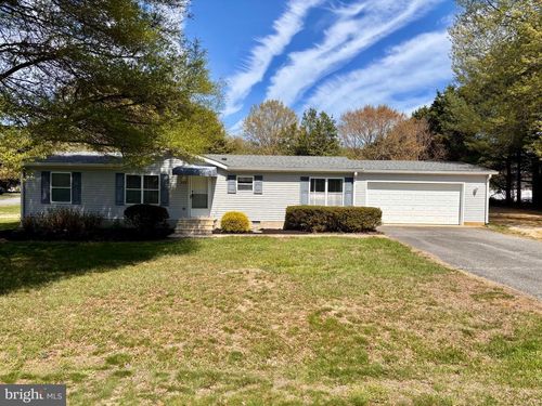 229 W Holly Dr, Lincoln, DE, 19960-9682 | Card Image