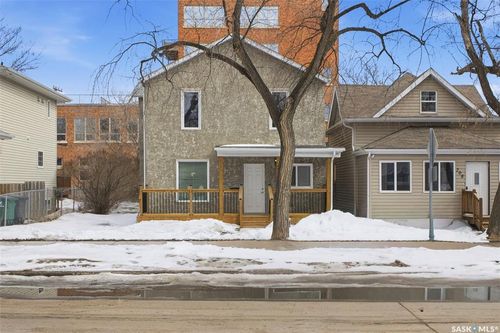 210 Av E N, Saskatoon, SK, S7L1R7 | Card Image