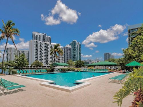 505-1000 Parkview Dr, Hallandale Beach, FL, 33009-2979 | Card Image
