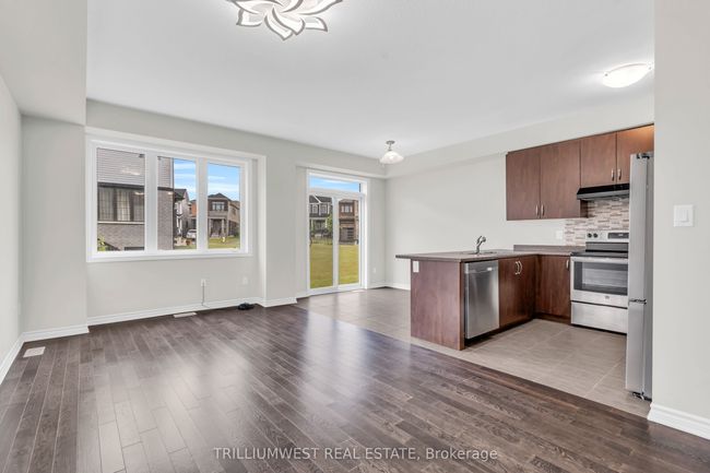377 Dolman St, House attached with 3 bedrooms, 3 bathrooms and 2 parking in Breslau ON | Image 10