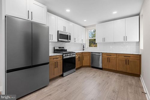 1064 Wagner Ave, PHILADELPHIA, PA, 19141-2928 | Card Image