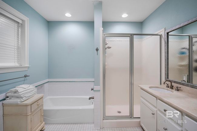 Bathroom | Image 59