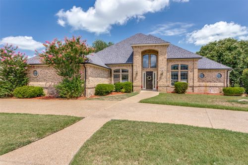 7428 Golf Club Dr, Fort Worth, TX, 76179-3125 | Card Image