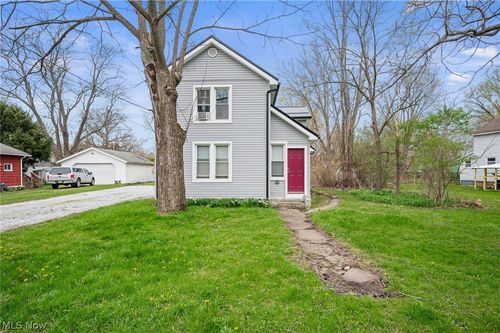 58 Adelaide Ave, Painesville, OH, 44077-1175 | Card Image