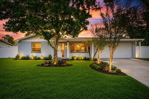 3800 Linkwood St, New Port Richey, FL, 34652-6123 | Card Image