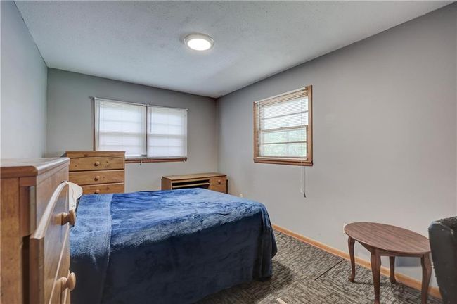 908 E 11 Th St, House other with 3 bedrooms, 2 bathrooms and null parking in Pittsburg KS | Image 14