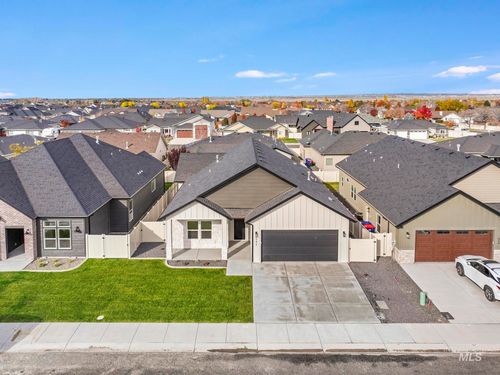 542 Falling Leaf, Twin Falls, ID, 83301-5393 | Card Image