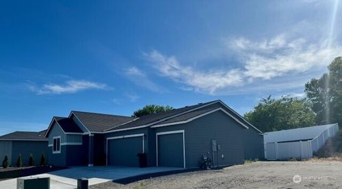 508 N Bufflehead Blvd, Moses Lake, WA, 98837-2140 | Card Image