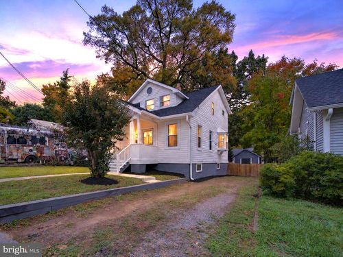 3812 Nicholson St, HYATTSVILLE, MD, 20782-3060 | Card Image