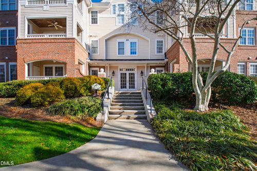 108 Northbrook Dr, Raleigh, NC, 27609-7076 | Card Image