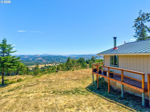2260 Heydon Rd, Roseburg, OR, 97471 | Card Image
