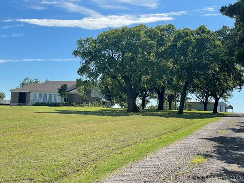 401 S Chickasaw St, Kingston, OK, 73439-8003 | Card Image