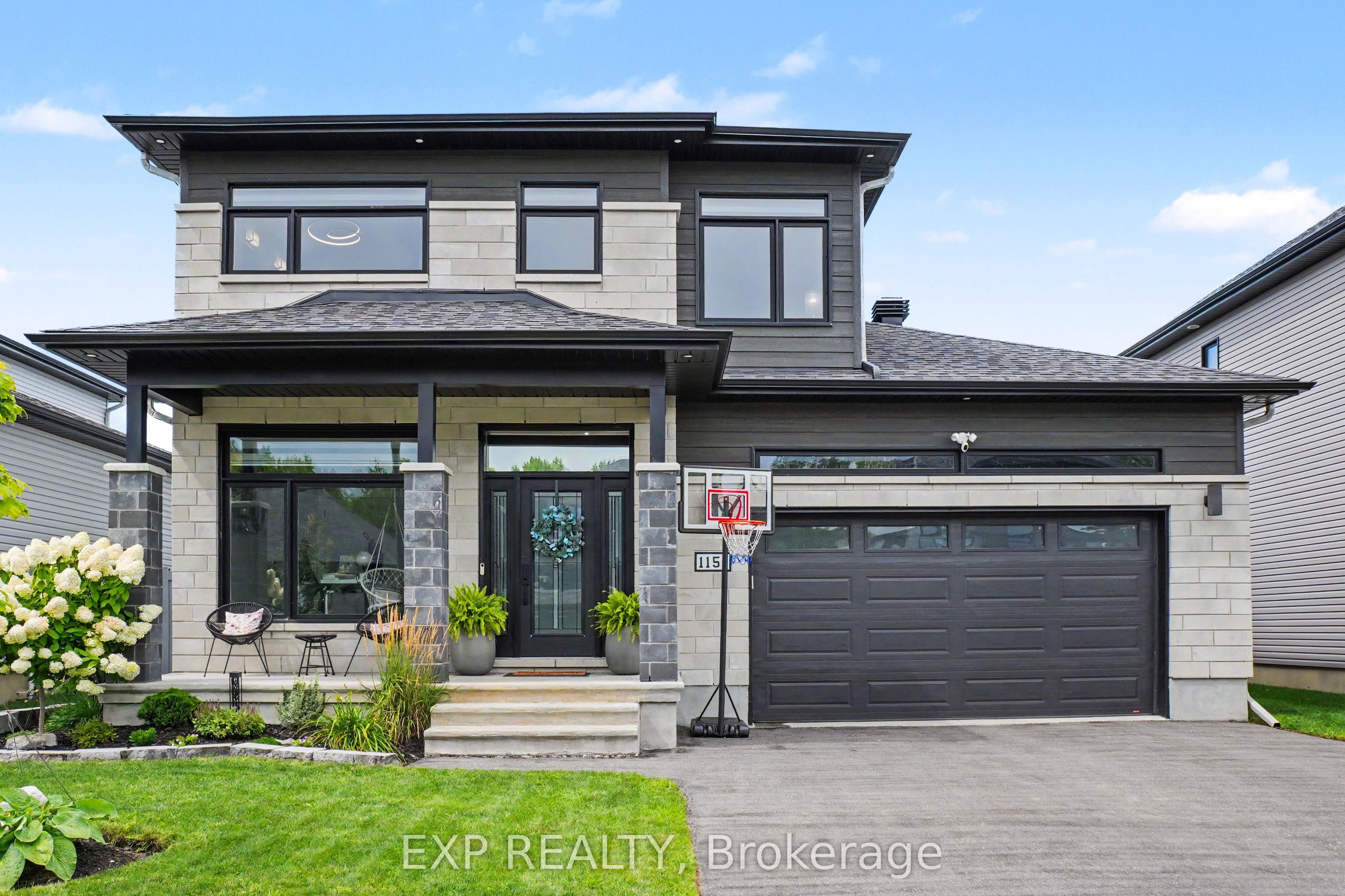 Residential in Russell
