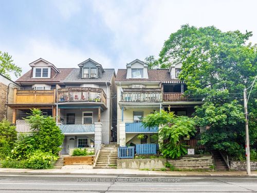 lower-669 Woodbine Ave, Toronto, ON, M4E2J3 | Card Image