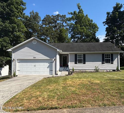 806 Centeroak Dr, Knoxville, TN, 37920-5234 | Card Image