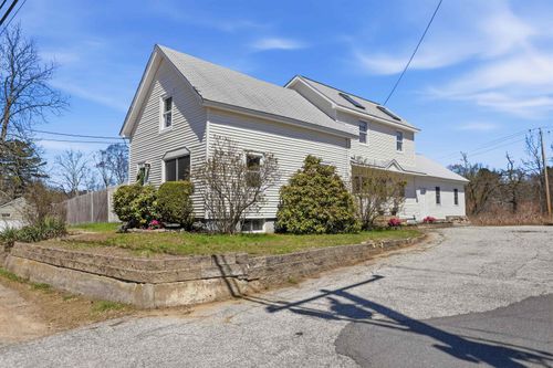 506 Mammoth Rd, Londonderry, NH, 03053-2323 | Card Image