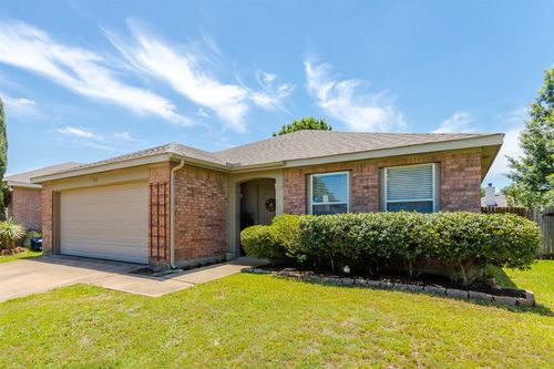 1573 Brookstone Dr, Little Elm, TX, 75068-5518 | Card Image