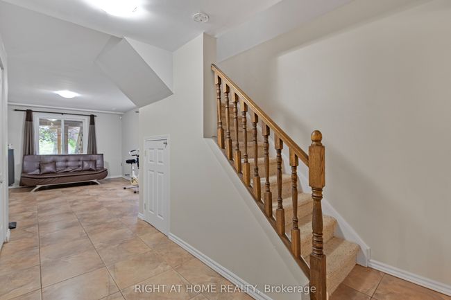 82 Rossmore Crt, House other with 3 bedrooms, 2 bathrooms and 2 parking in London ON | Image 29