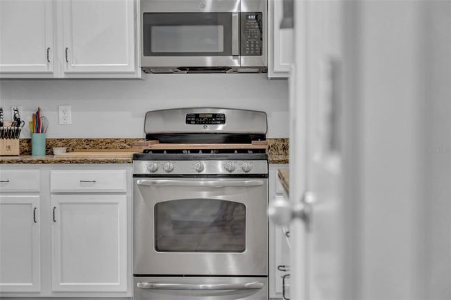 15861 Starling Water Dr, House other with 4 bedrooms, 3 bathrooms and null parking in LITHIA FL | Image 11