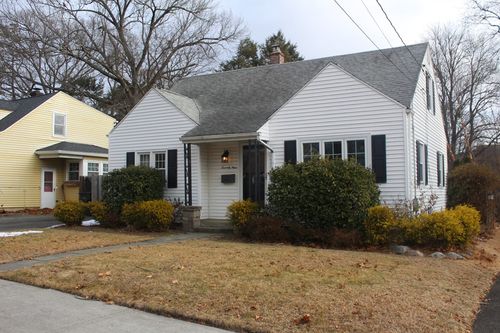 79 Roosevelt Ave, Springfield, MA, 01118-1545 | Card Image