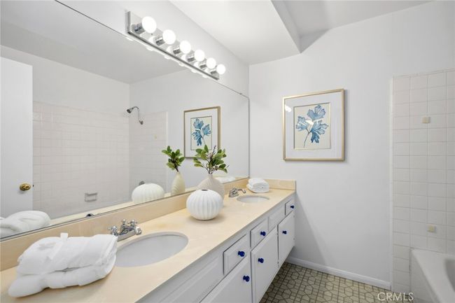 1606 Reef View Cir, House other with 4 bedrooms, 2 bathrooms and 3 parking in Corona del Mar CA | Image 23