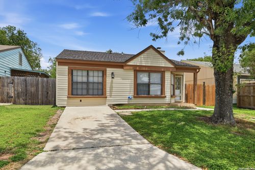 6210 Valley Queen, San Antonio, TX, 78250-4867 | Card Image
