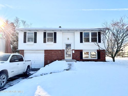 632 Brahier Ln, Maumee, OH, 43537-2441 | Card Image