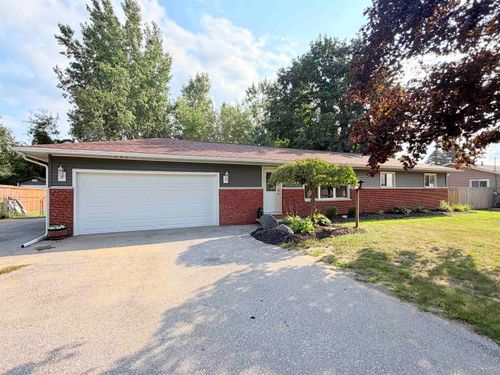 9949 Kessler Dr, Saginaw, MI, 48609-9517 | Card Image