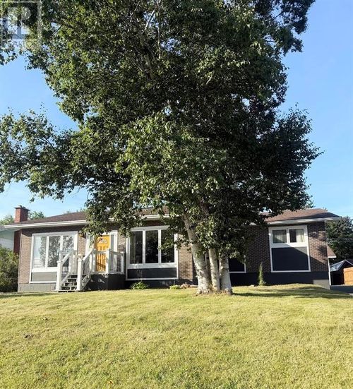 60 Cormack Dr, Clarenville, NL, A5A1C6 | Card Image