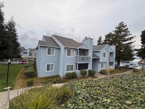 297 297 Lighthouse Dr, Vallejo, CA, 94590-4030 | Card Image