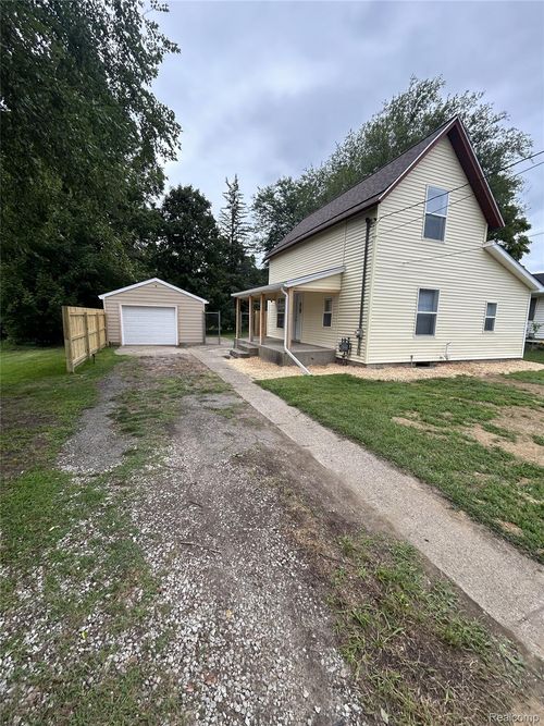 411 Crane St, Eaton Rapids, MI, 48827-1310 | Card Image