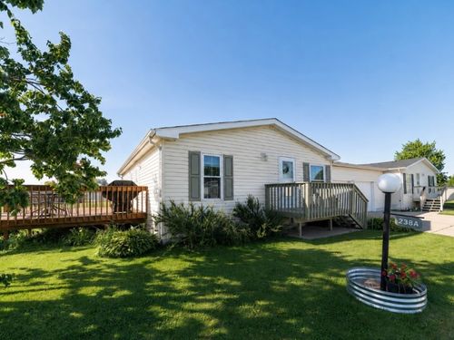 a-238 Meadowlark Ln, Sandwich, IL, 60548-9566 | Card Image