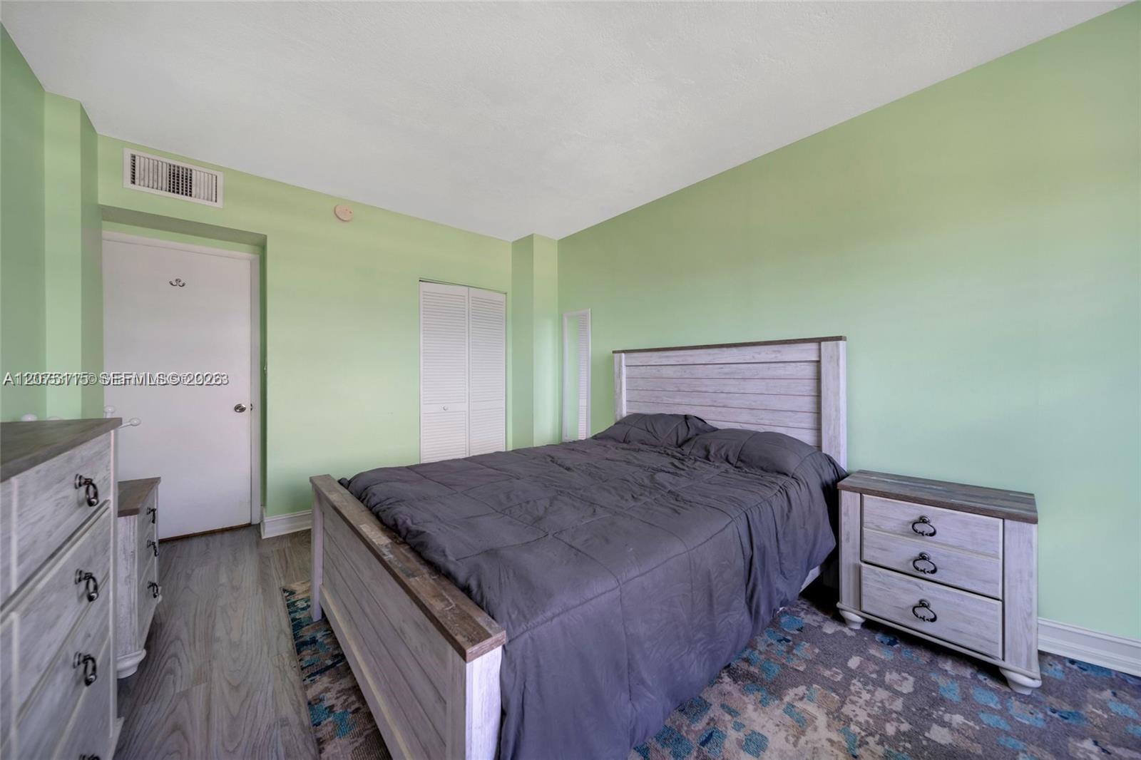 Residential Lease in North Bay Village 3
