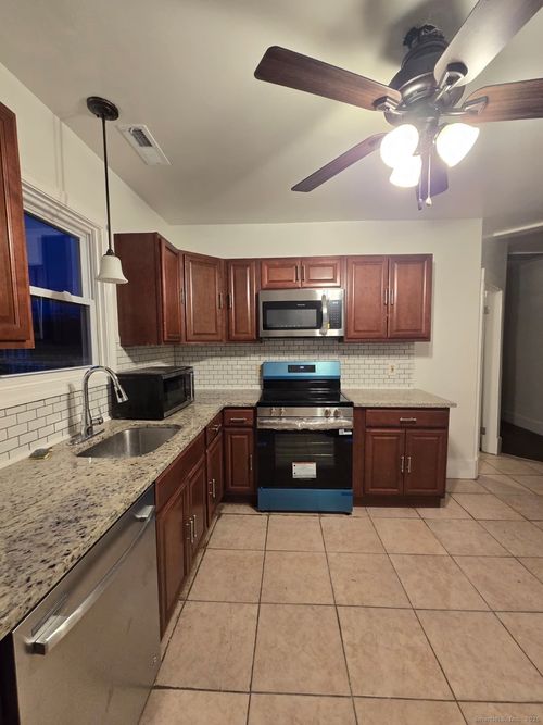 2-75 Curtis St, Meriden, CT, 06450-5908 | Card Image