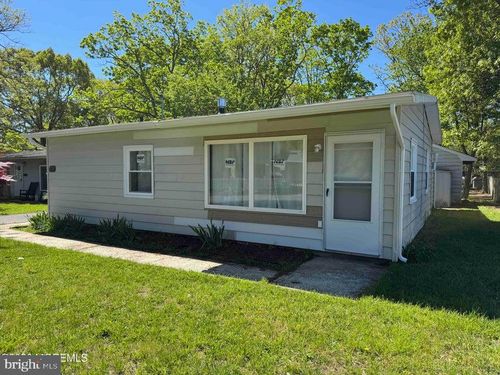 208 Shore Boulevard, BAYVILLE, NJ, 08721 | Card Image