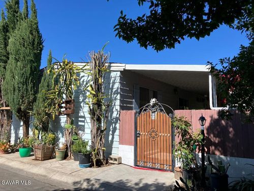 spc-107-21001 Plummer St, Chatsworth, CA, 91311-4944 | Card Image