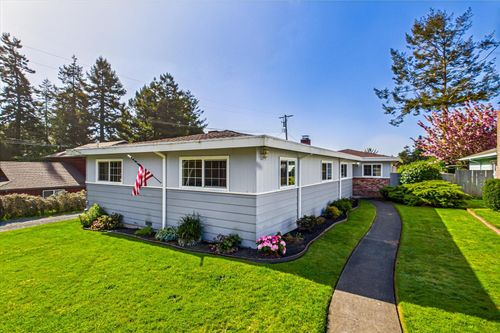 136 Randolph St, Eureka, CA, 95503-5205 | Card Image