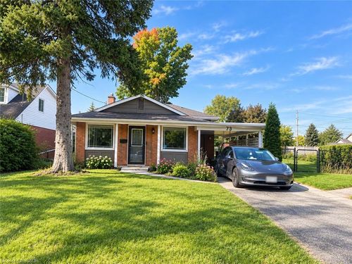 73 Larkspur Cres, Kitchener, ON, N2M4W8 | Card Image