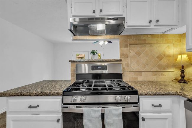 9410 Chapel Pine Ct, House other with 4 bedrooms, 2 bathrooms and 2 parking in Spring TX | Image 17