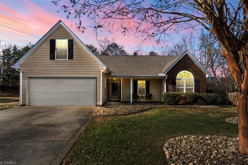 2203 Oakhurst Ct, Kannapolis, NC, 28081-7136 | Card Image