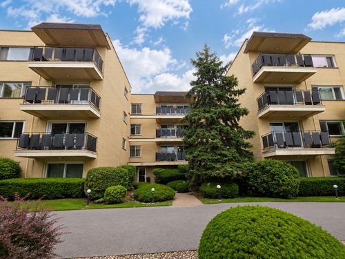 304-8230 Elmwood Ave, Skokie, IL, 60077-2970 | Card Image