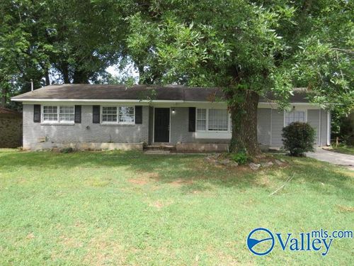 2217 Linde St Nw, Huntsville, AL, 35810-4357 | Card Image