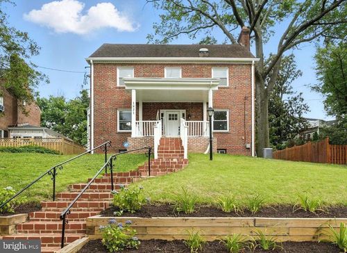 1821 Shepherd St Ne, WASHINGTON, DC, 20018-3227 | Card Image