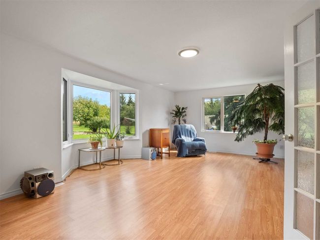 4622 Garner Rd, House other with 3 bedrooms, 2 bathrooms and 6 parking in Niagara Falls ON | Image 11