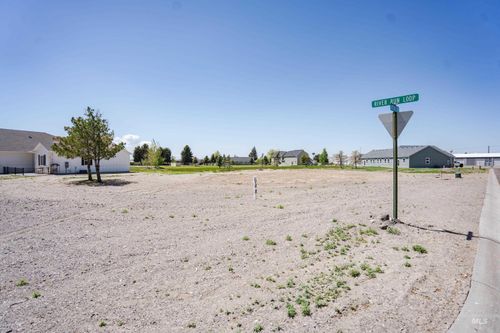 39 W 39th St, Burley, ID, 83318 | Card Image