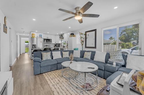 621 Nw 15th Ave, Pompano Beach, FL, 33069-2828 | Card Image