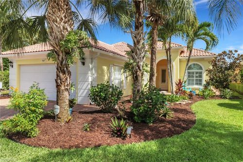 8507 Alessandria Ct, NAPLES, FL, 34114-2702 | Card Image