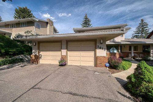3010 8 Street Sw, Calgary, AB, T2T3A2 | Card Image