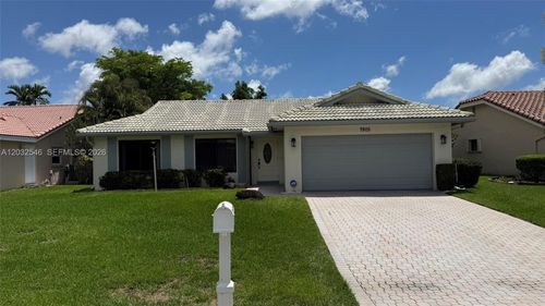 7905 Cloverfield Cir, Boca Raton, FL, 33433-3052 | Card Image